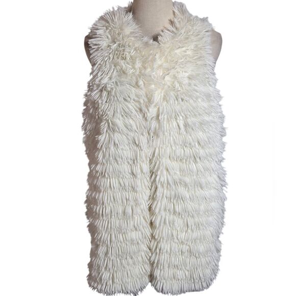 Jolt Long Faux Fur White Boho Vest - Picture 1 of 7